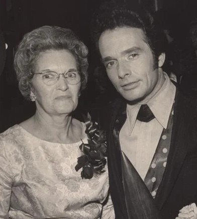 Mama Tried (Merle Haggard) - Old Friends: A Songobiography